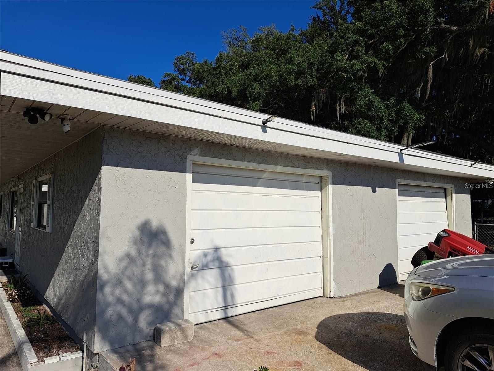 2814 N MARYLAND AVE — photo 41