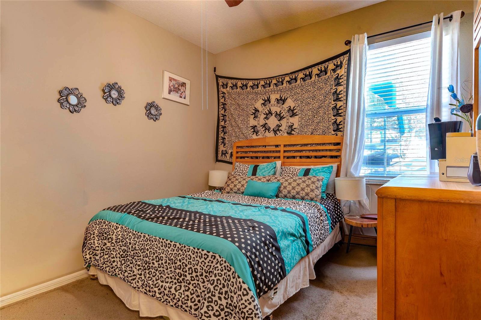 6803 GUILFORD CREST DR — photo 18