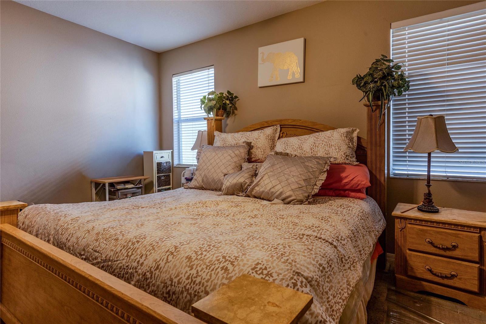 6803 GUILFORD CREST DR — photo 15
