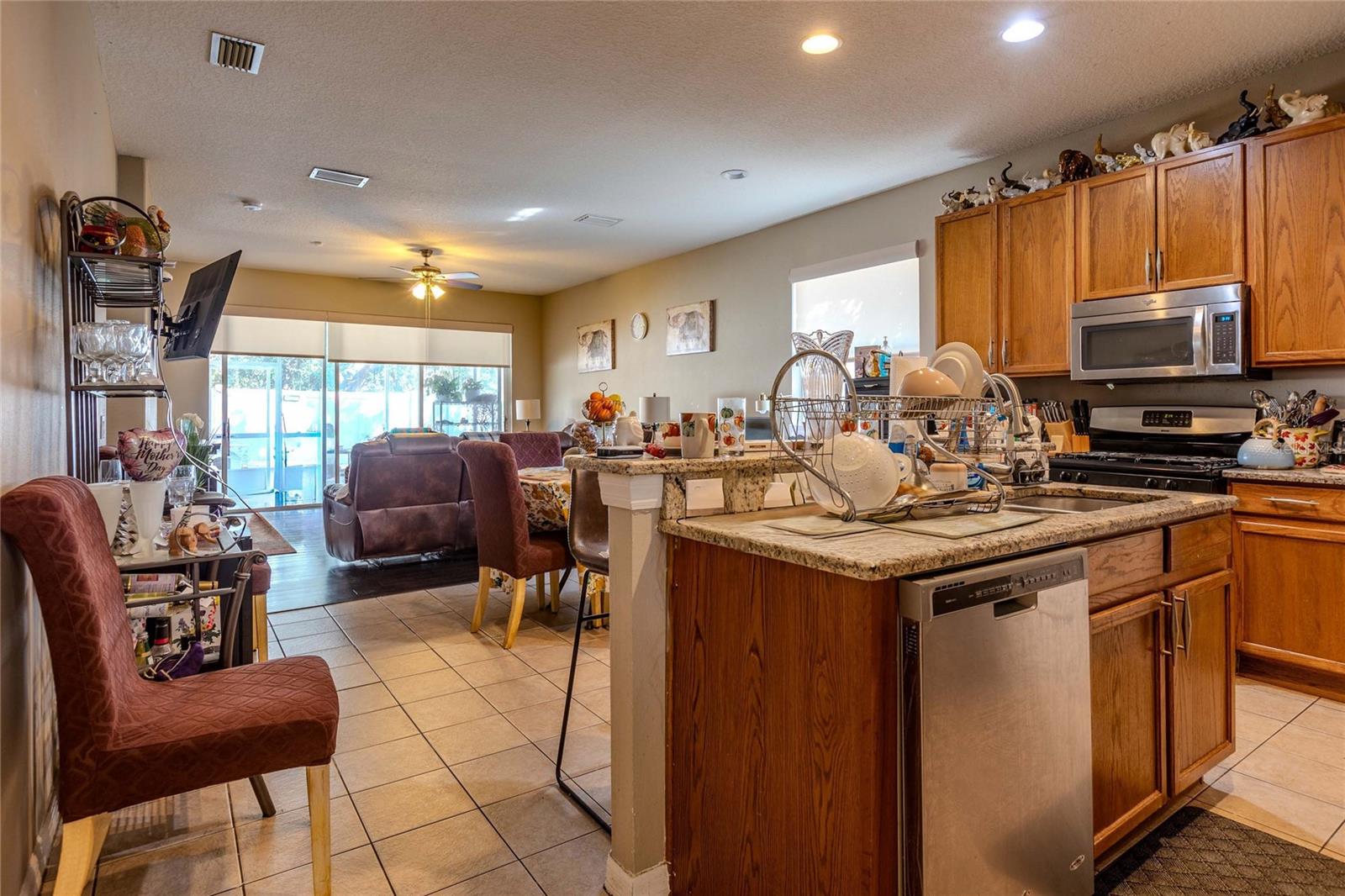 6803 GUILFORD CREST DR — photo 10