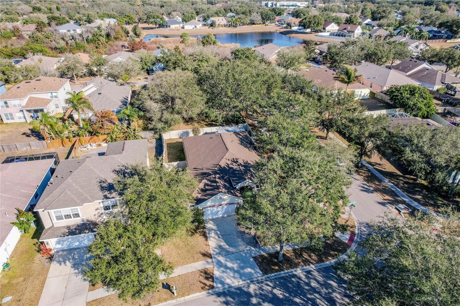 6803 GUILFORD CREST DR — photo 25