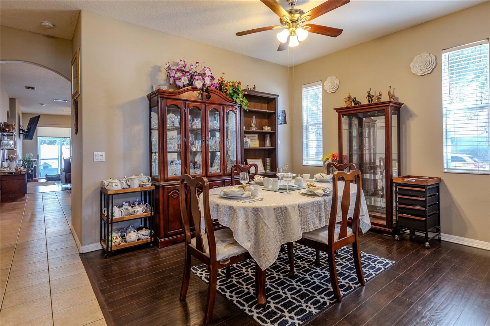6803 GUILFORD CREST DR — photo 8