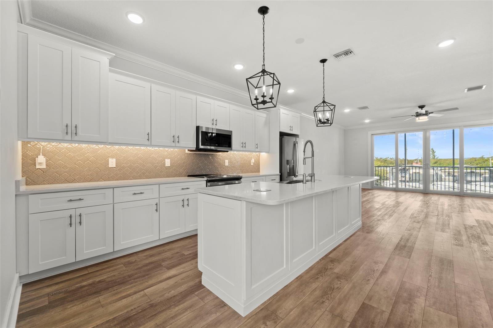 1299 SAVONA DR NE — photo 14