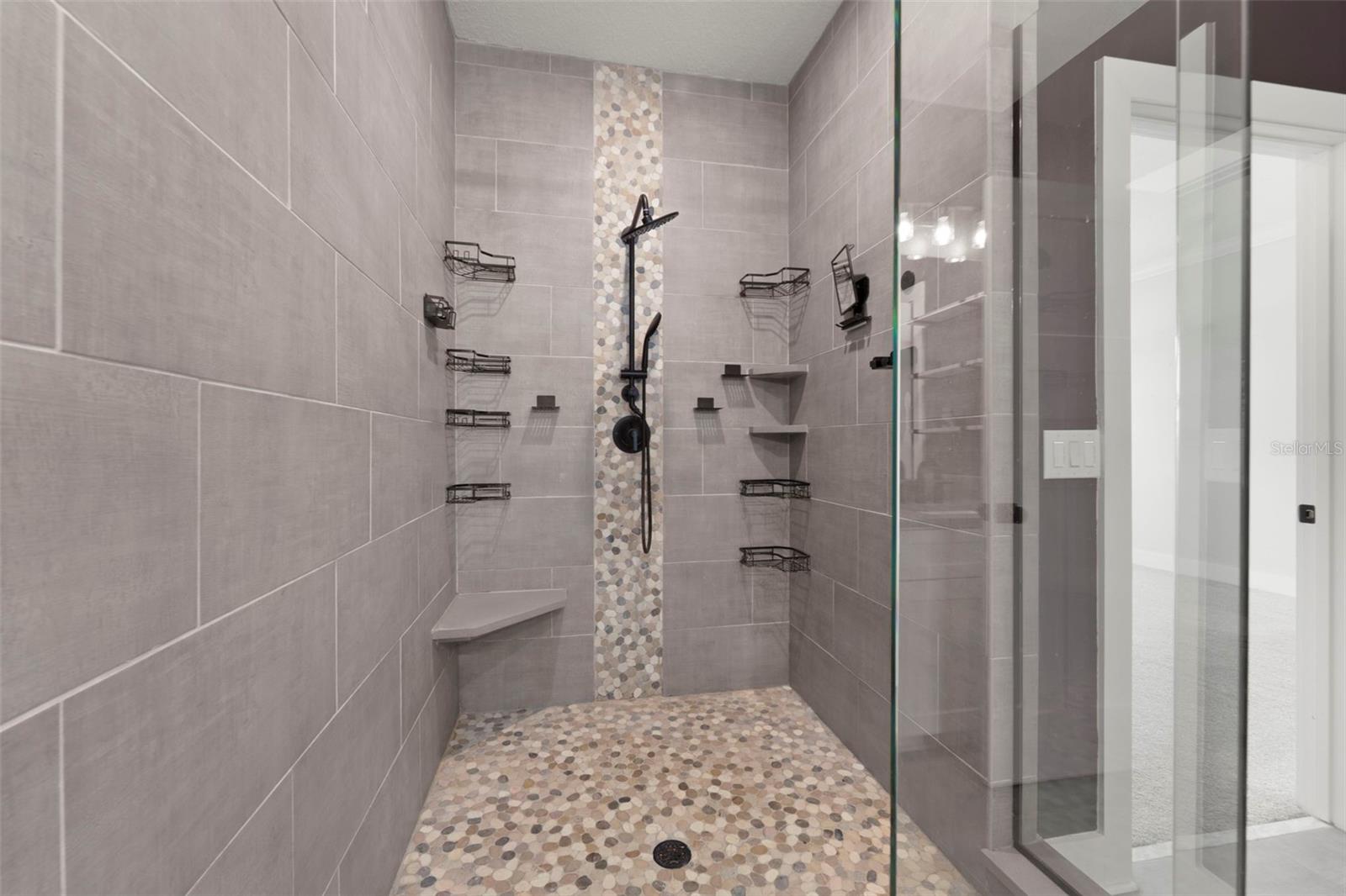 1299 SAVONA DR NE — photo 31