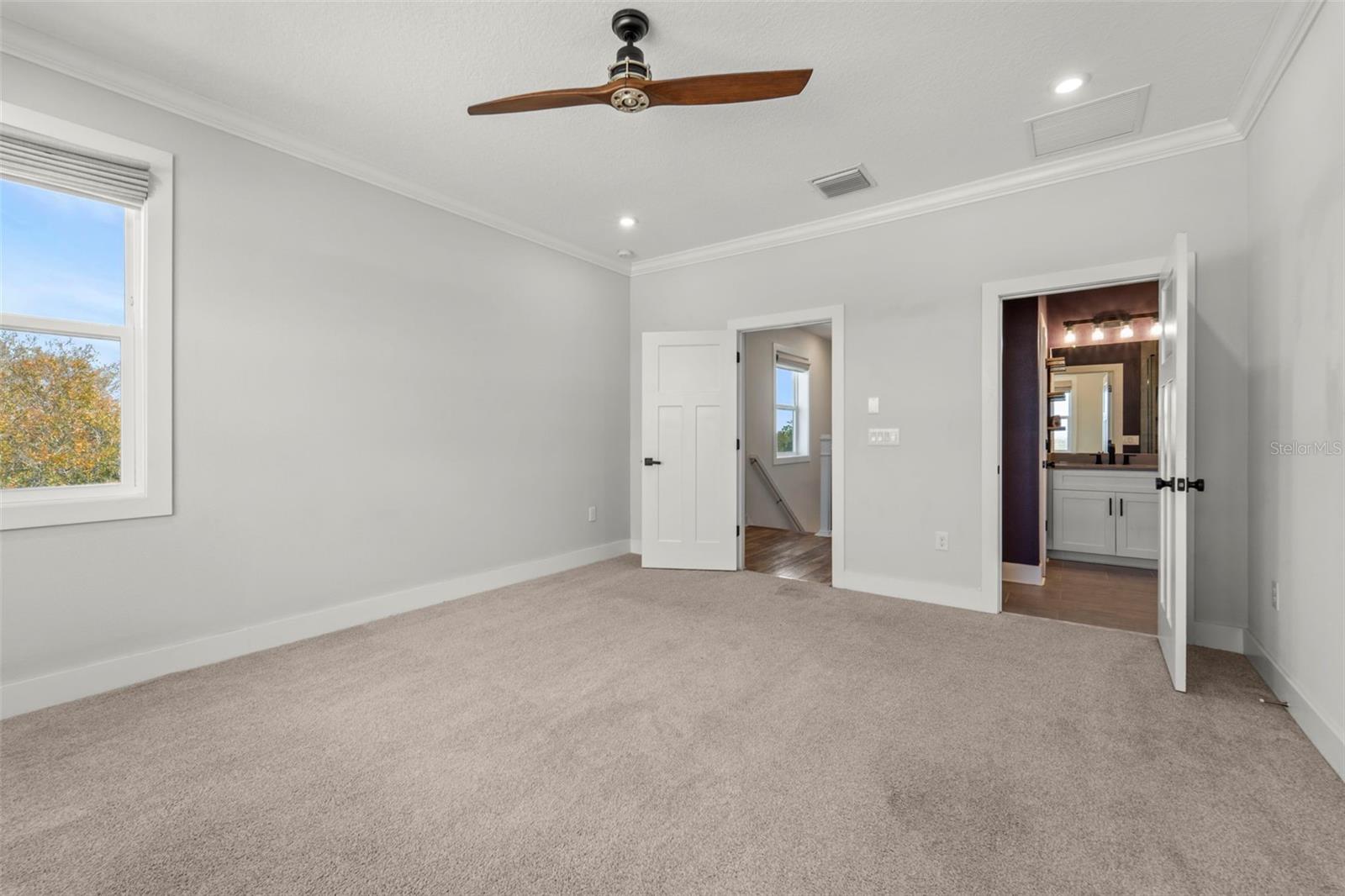 1299 SAVONA DR NE — photo 29