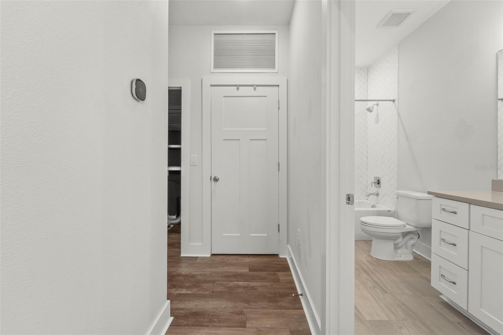 1299 SAVONA DR NE — photo 34