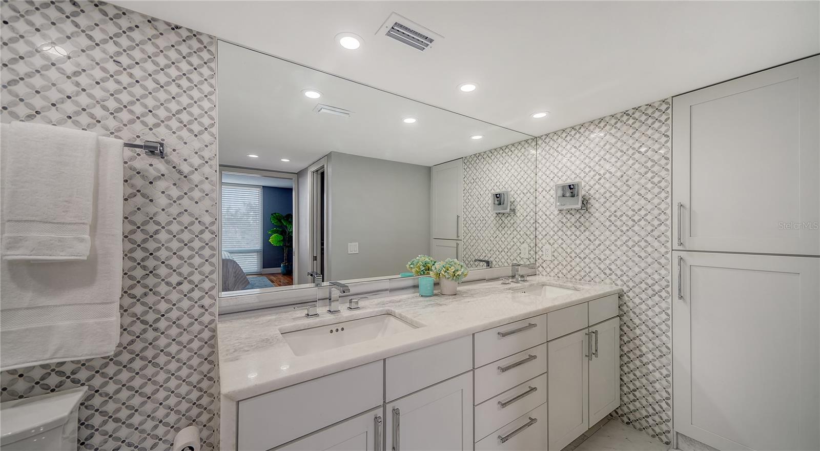 1111 N GULFSTREAM AVE #4E — photo 15