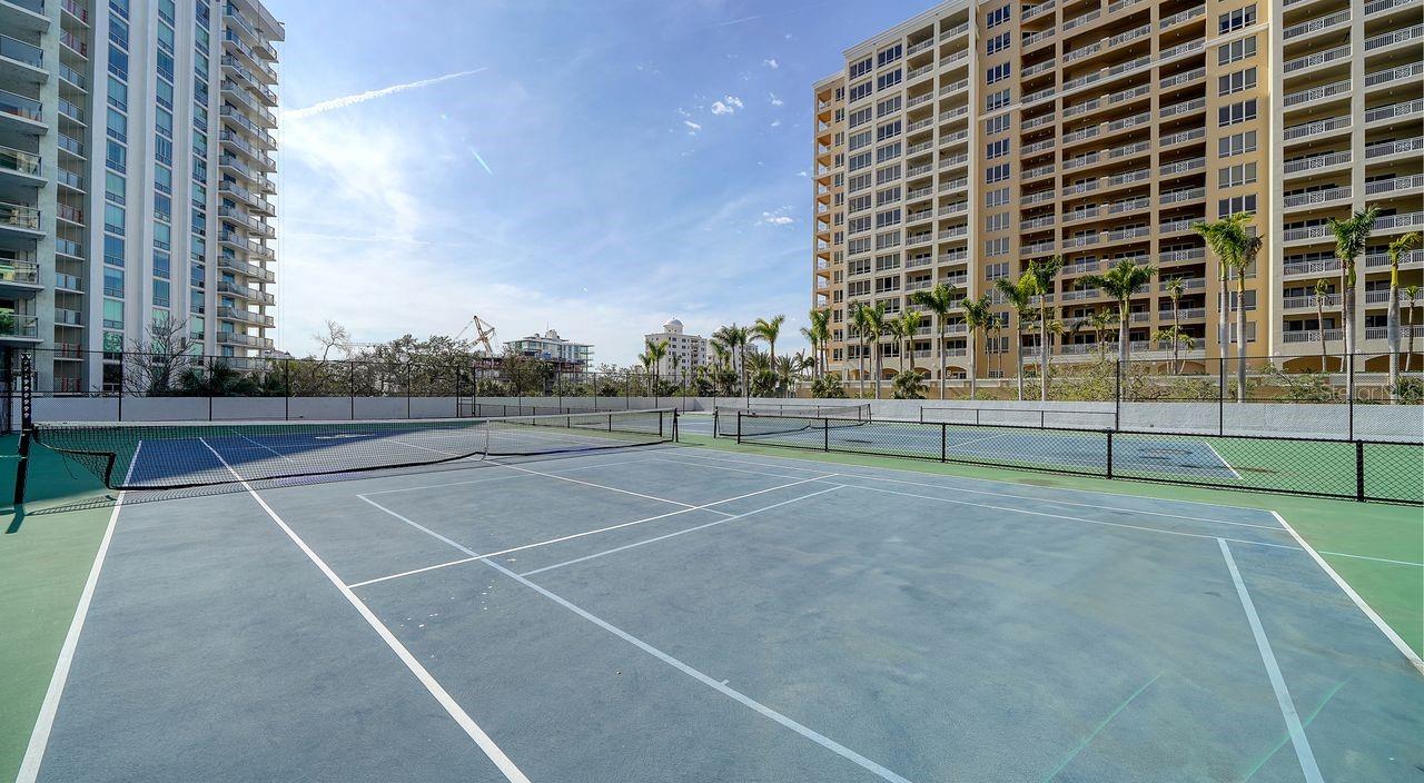 1111 N GULFSTREAM AVE #4E — photo 33