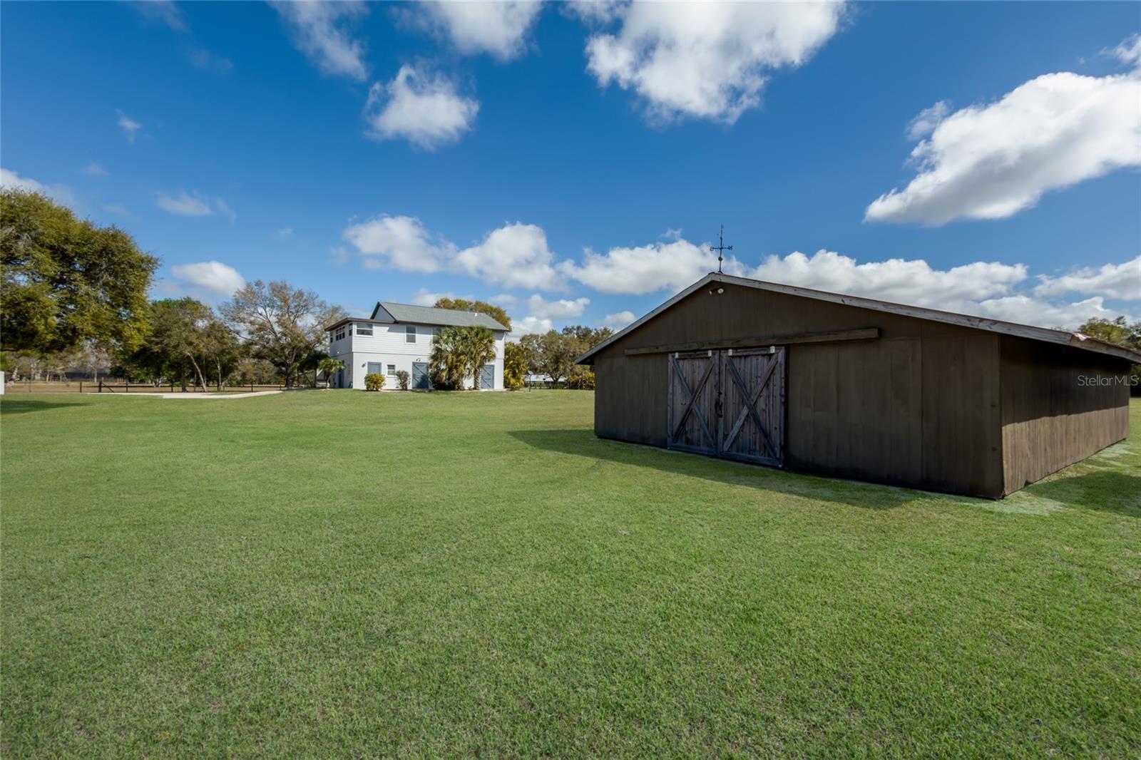 1516 FOX CREEK DR — photo 87