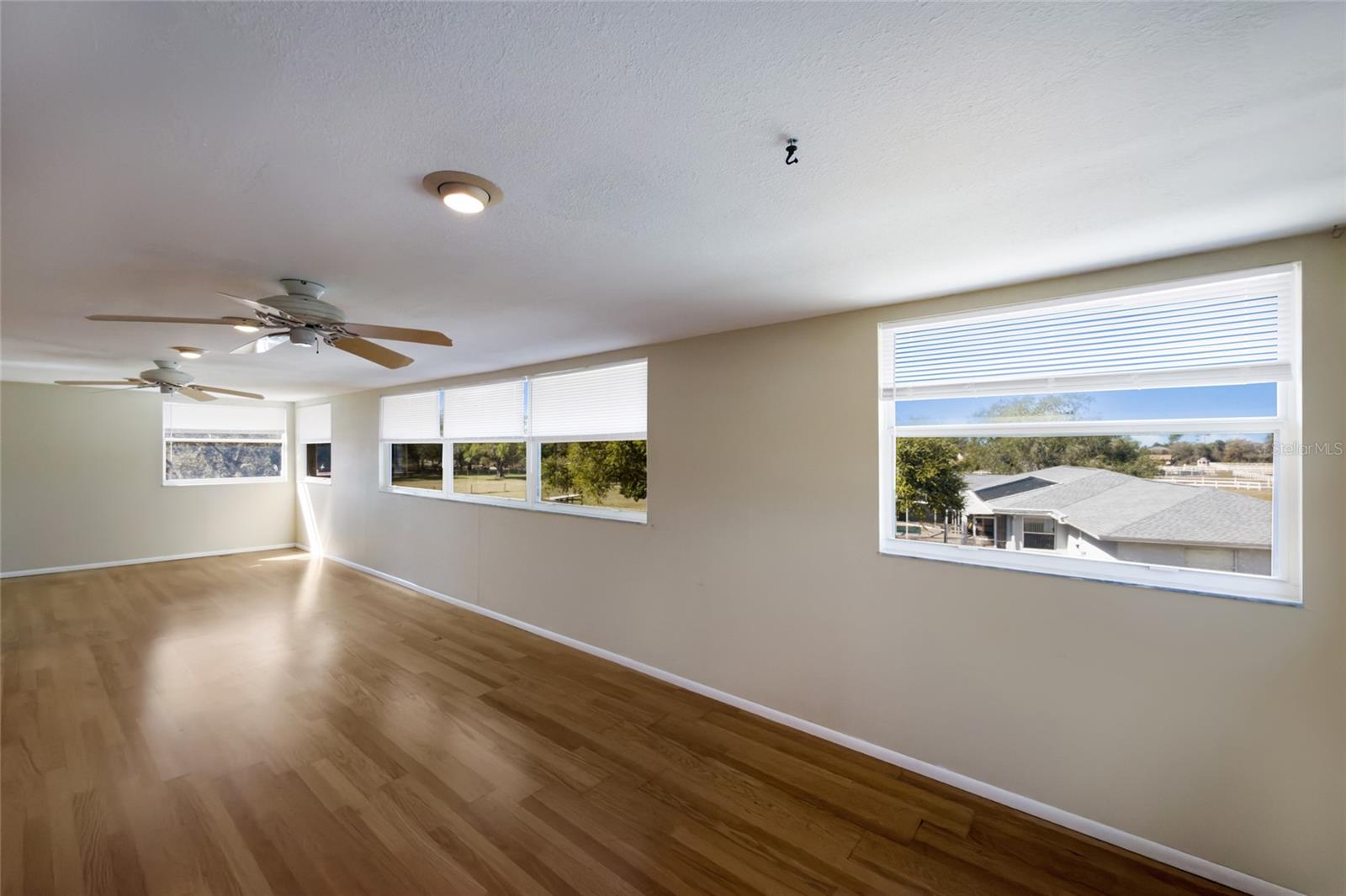 1516 FOX CREEK DR — photo 78