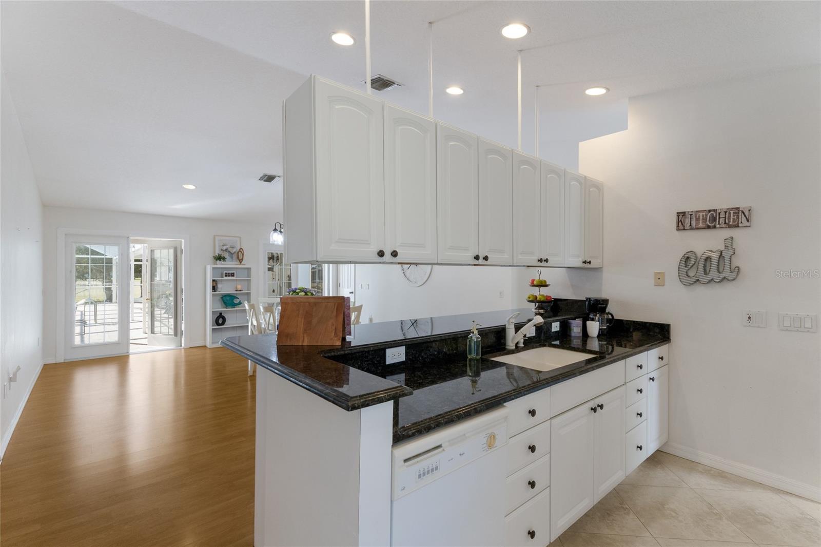 1516 FOX CREEK DR — photo 54