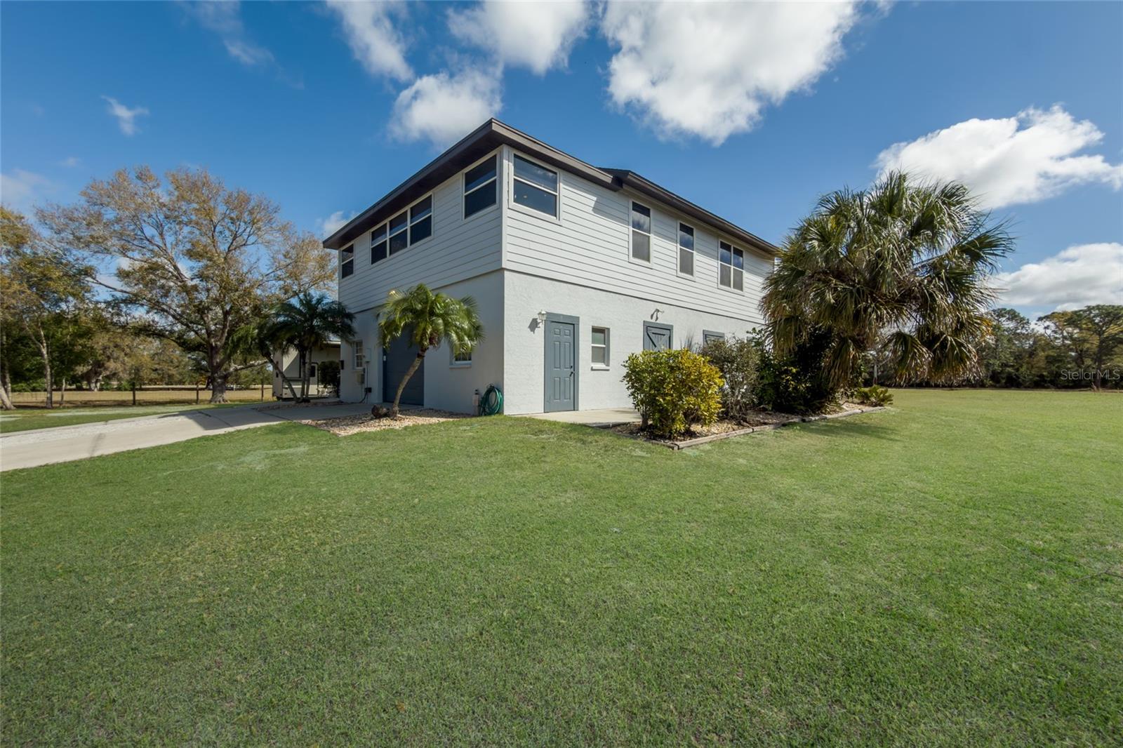1516 FOX CREEK DR — photo 86