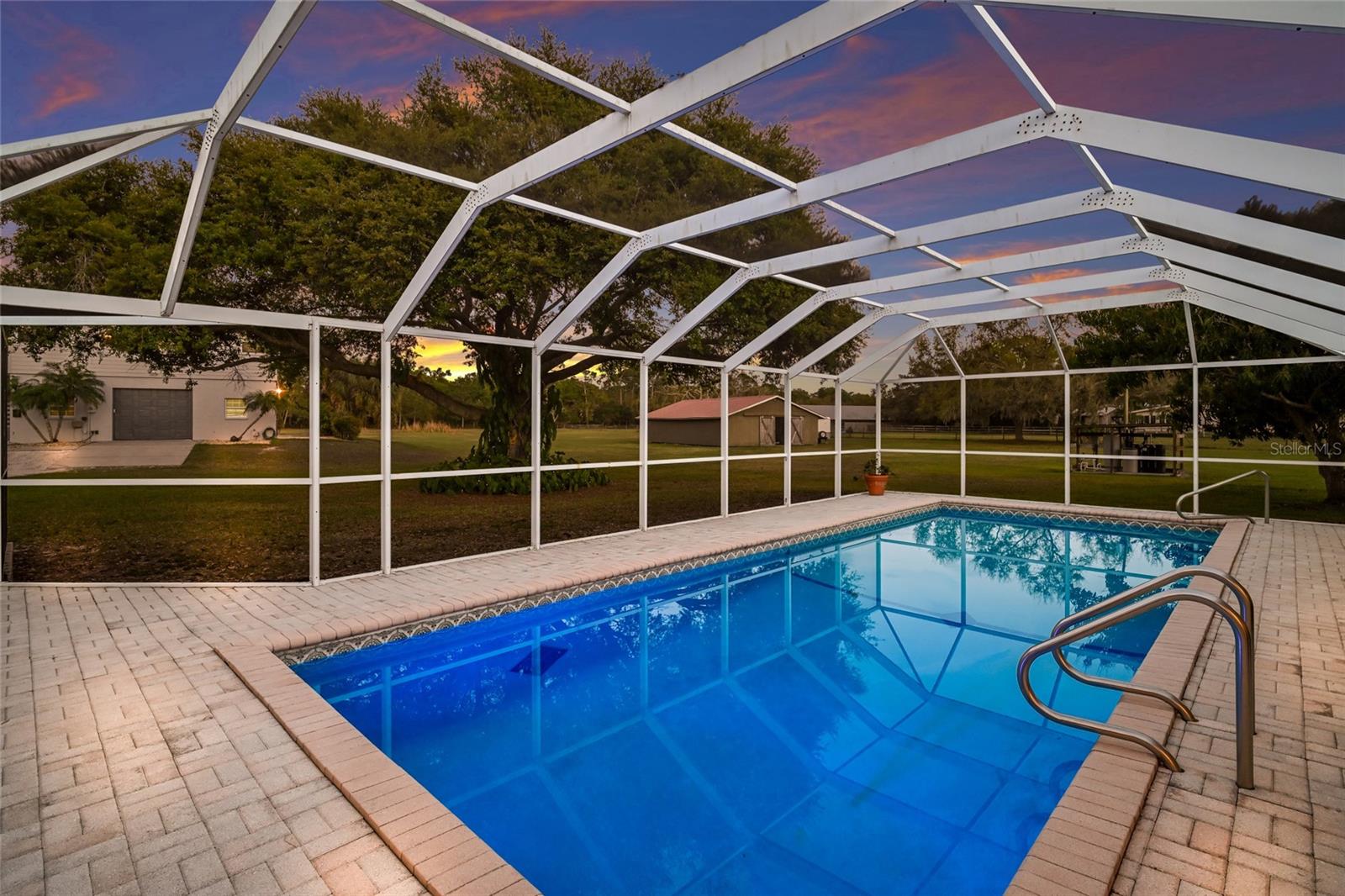 1516 FOX CREEK DR — photo 41