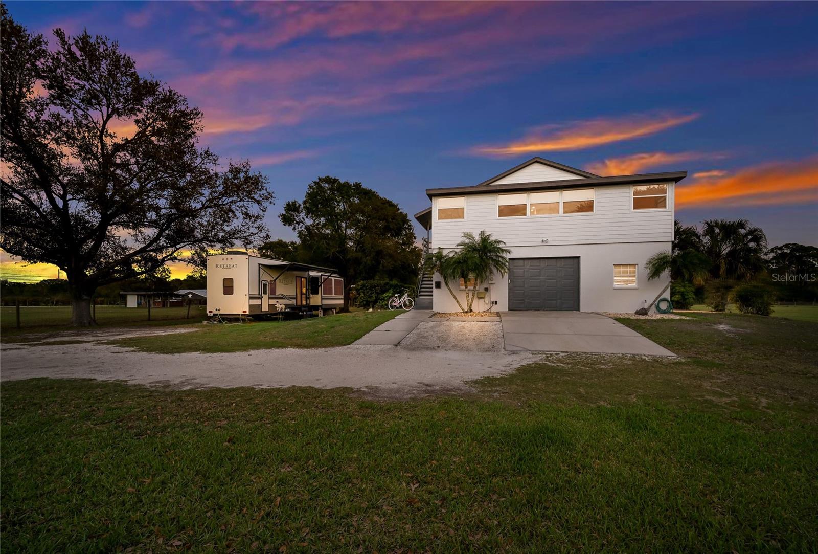 1516 FOX CREEK DR — photo 3