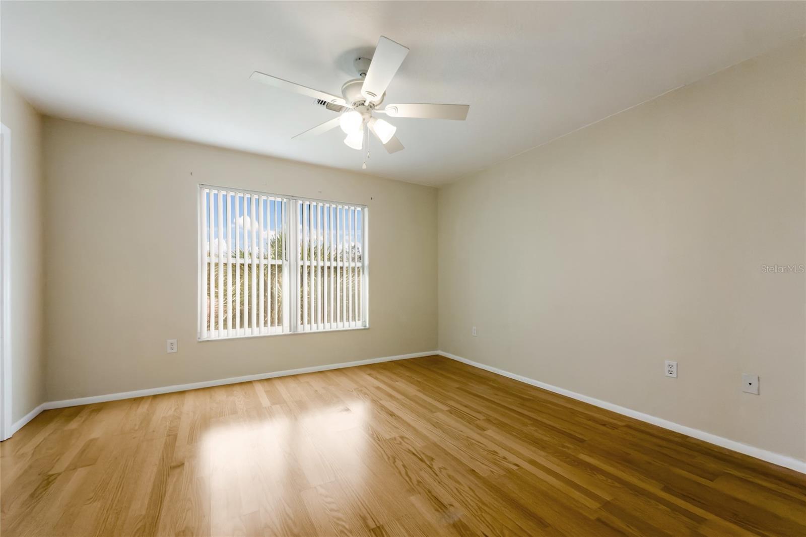 1516 FOX CREEK DR — photo 83
