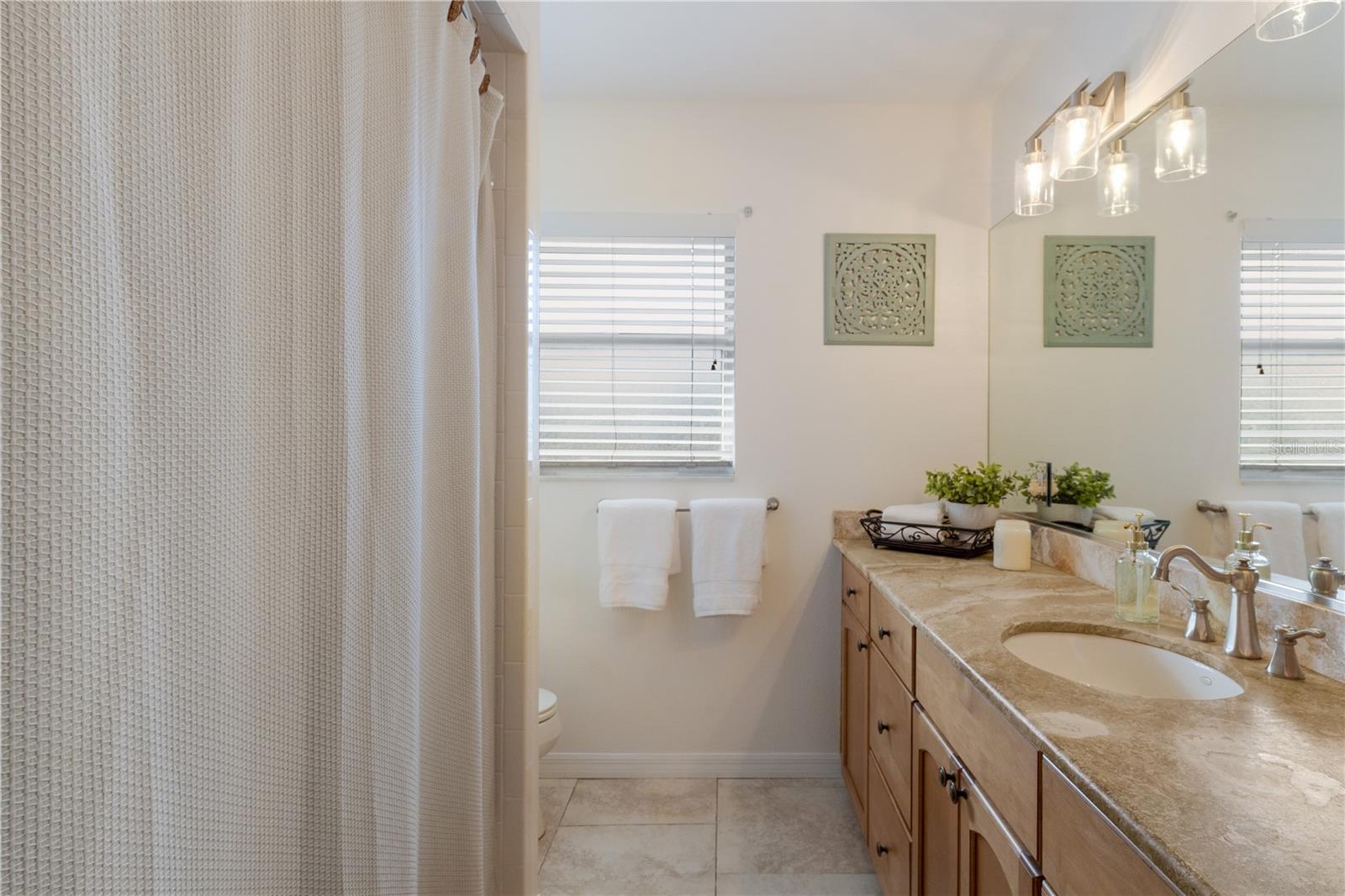 1516 FOX CREEK DR — photo 49