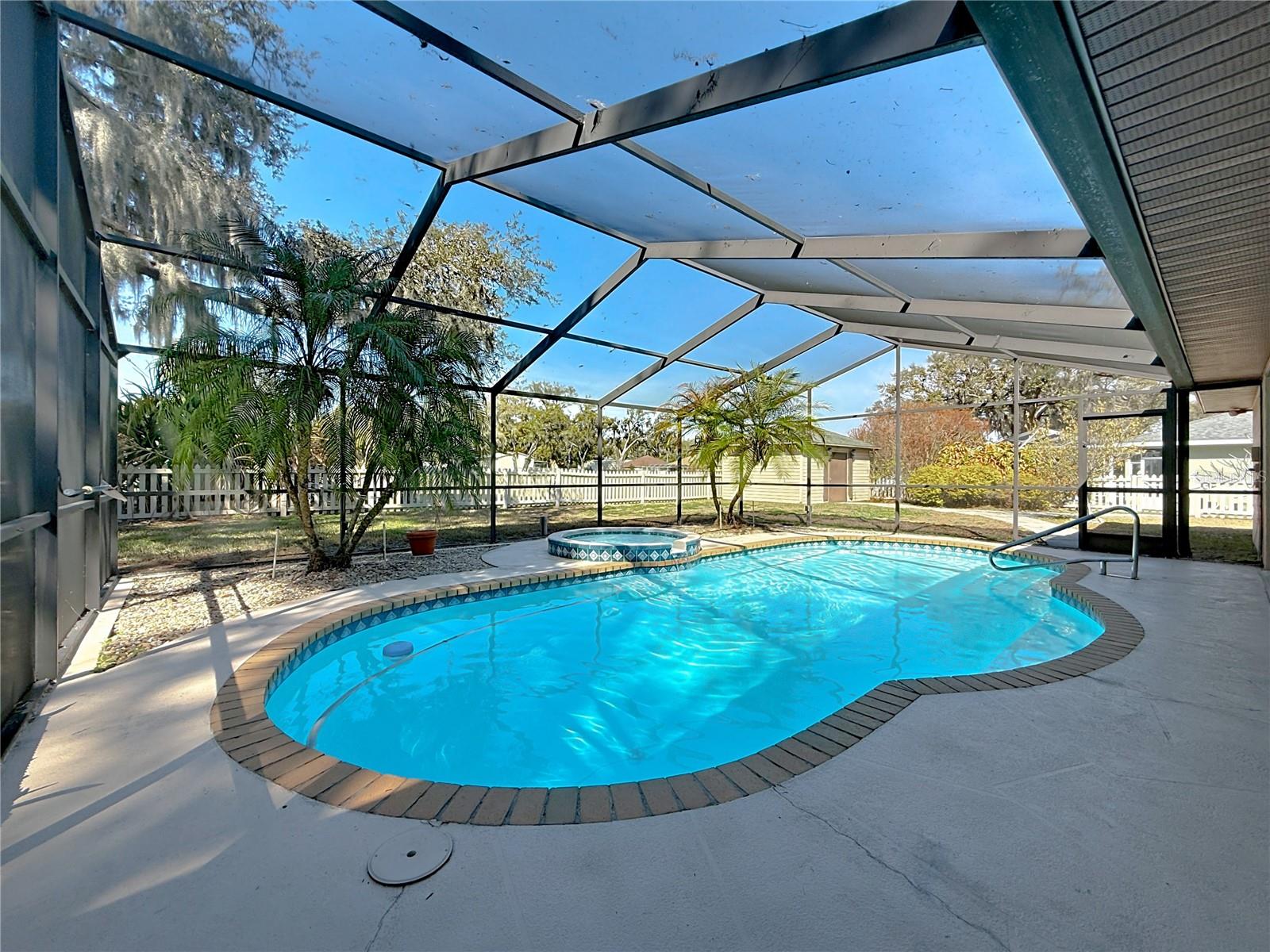 452 SUMMIT CHASE DR — photo 21