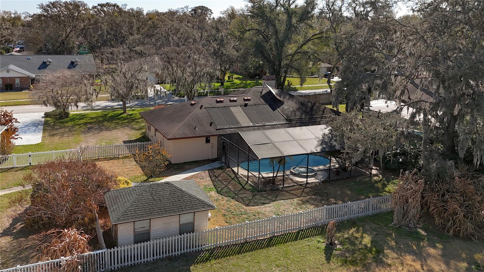 452 SUMMIT CHASE DR — photo 25