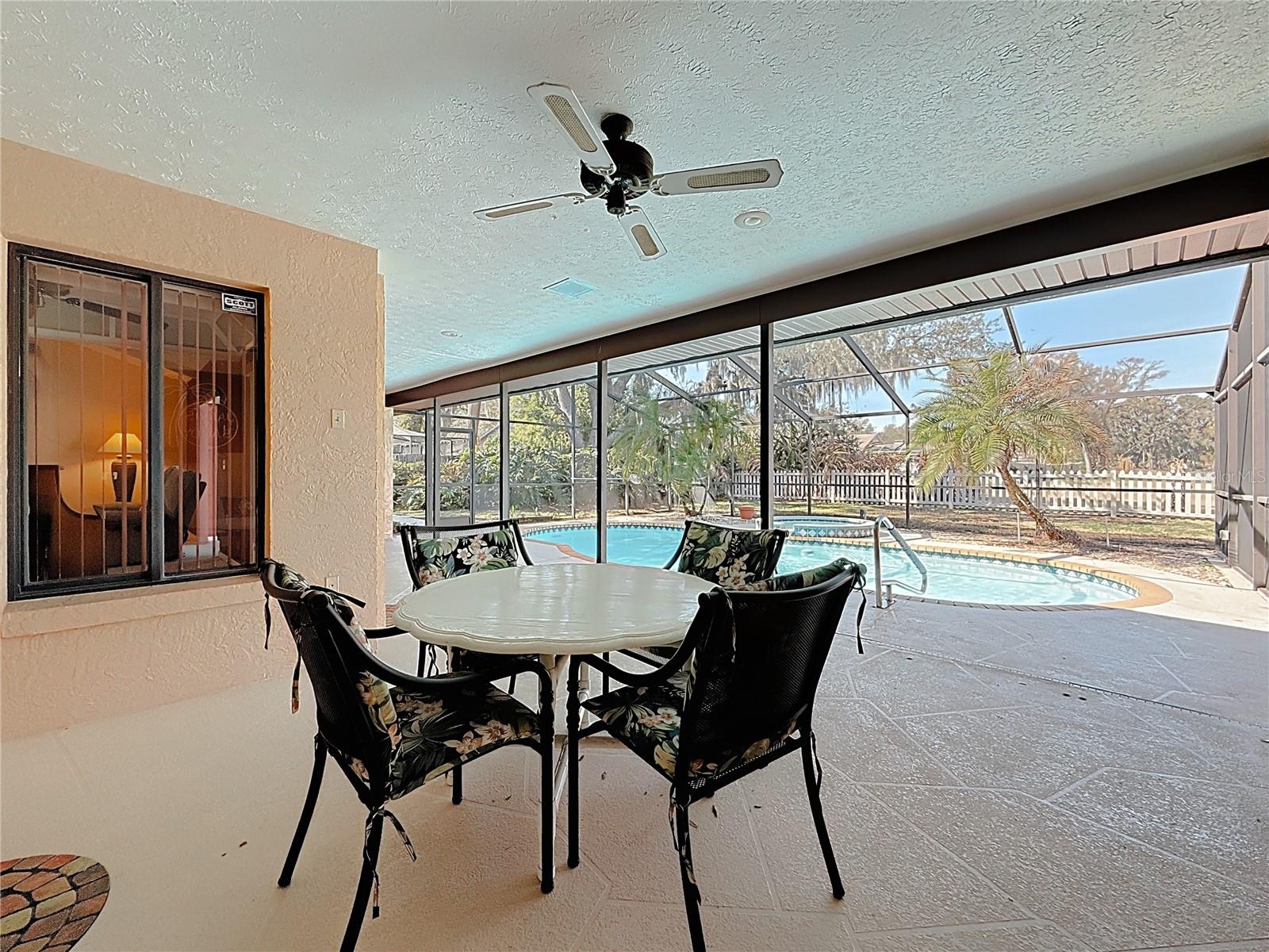 452 SUMMIT CHASE DR — photo 23