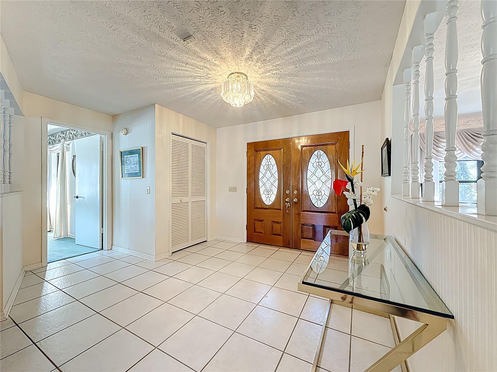 452 SUMMIT CHASE DR — photo 4