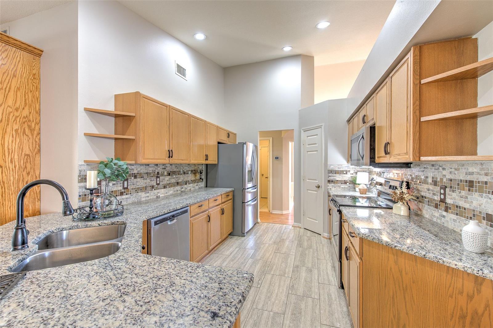 4719 PORTOBELLO CIR — photo 11