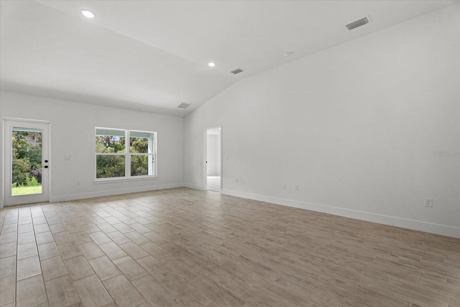1474 NABATOFF ST — photo 7