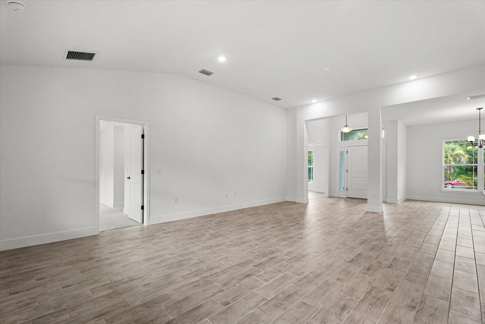1474 NABATOFF ST — photo 8