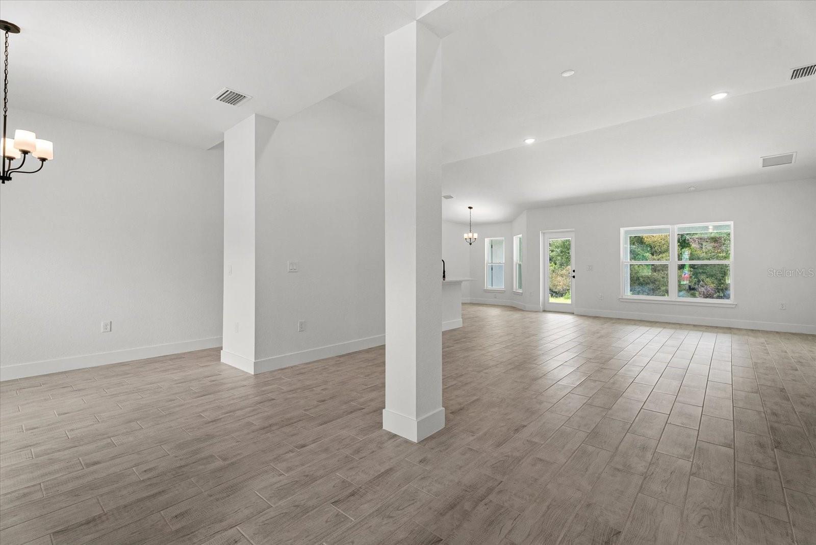 1474 NABATOFF ST — photo 3