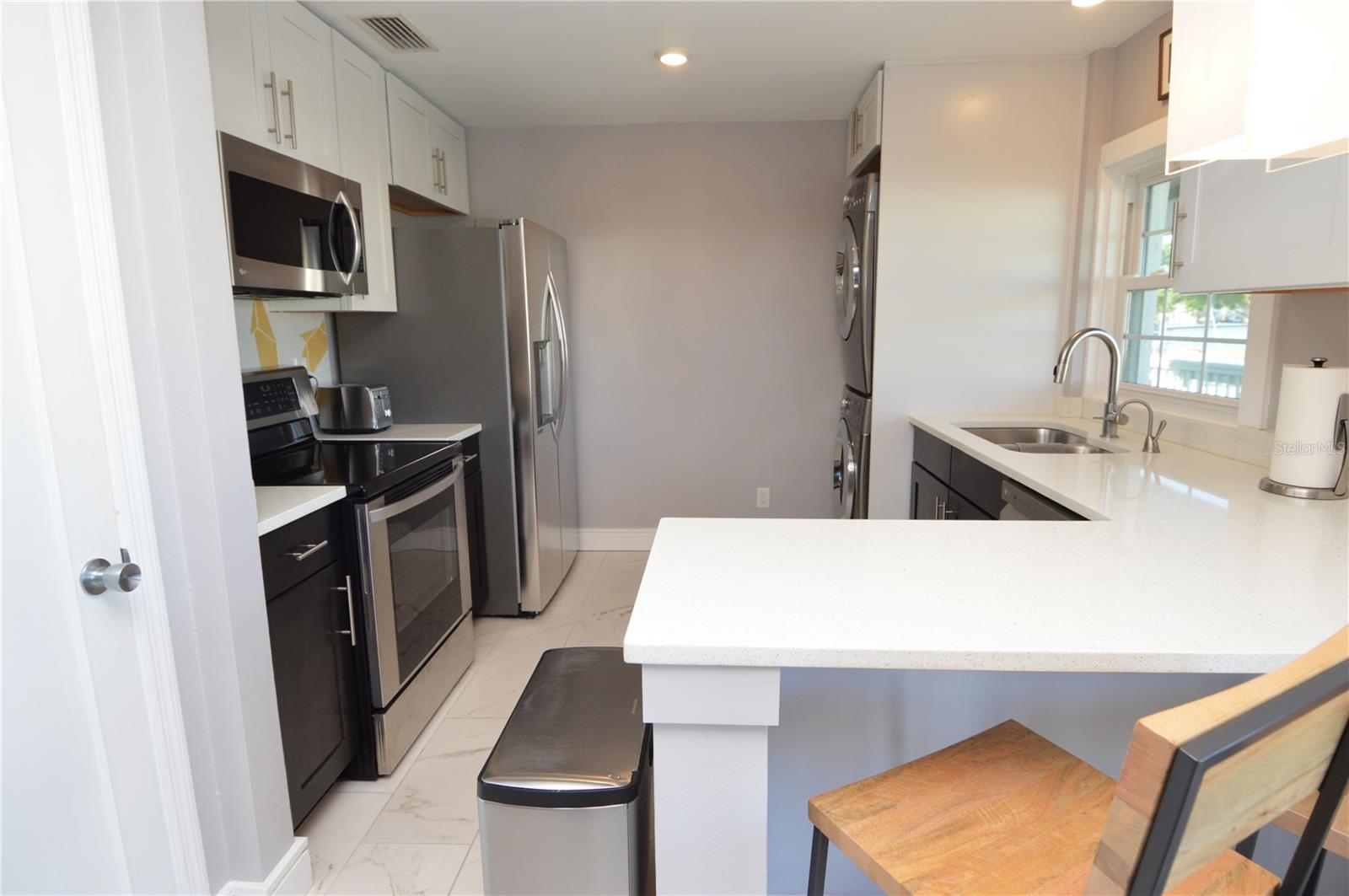 5245 COQUINA KEY DR SE #D — photo 9