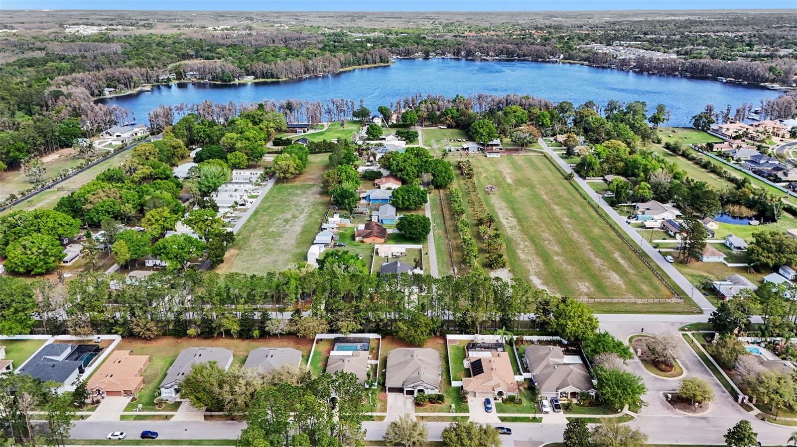 20835 RIVERFOREST DR — photo 41