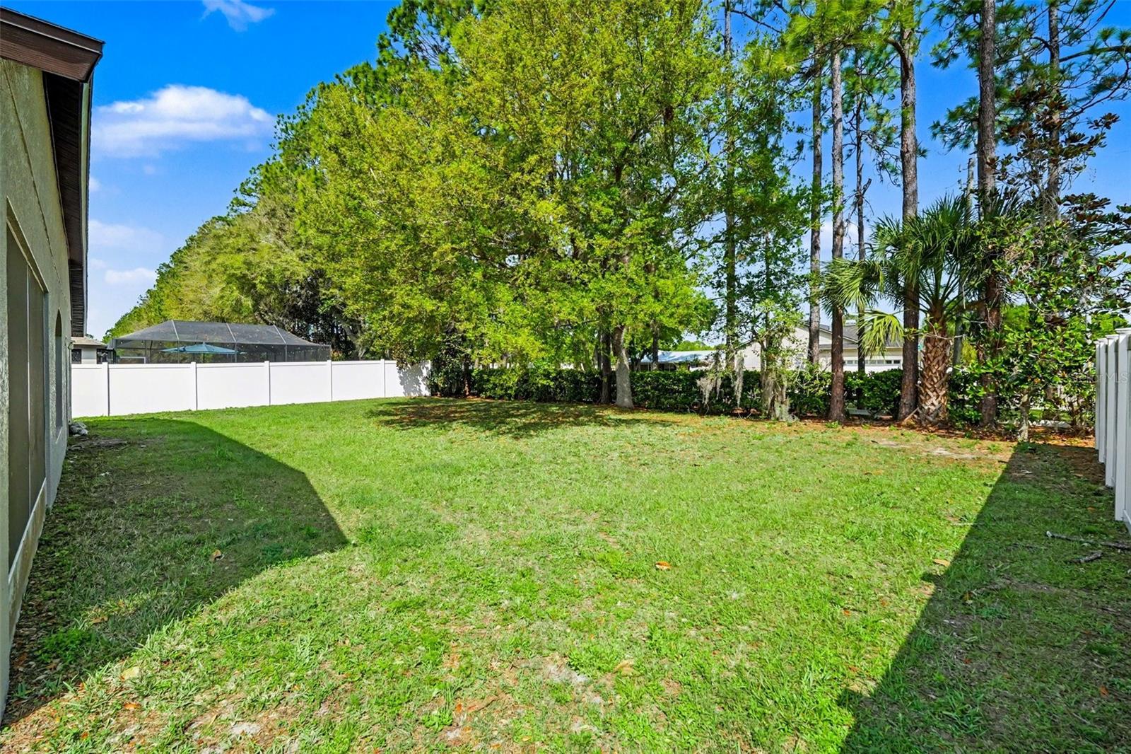 20835 RIVERFOREST DR — photo 38