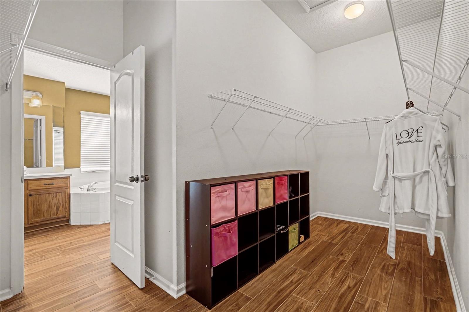 20835 RIVERFOREST DR — photo 28
