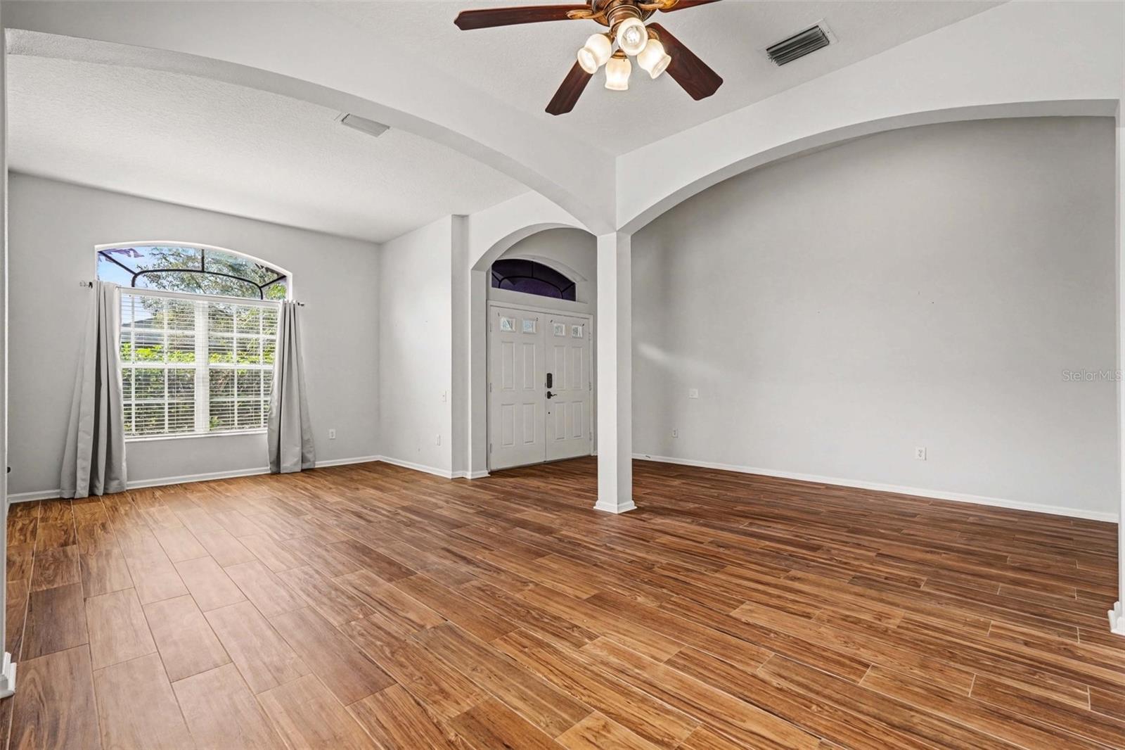 20835 RIVERFOREST DR — photo 9