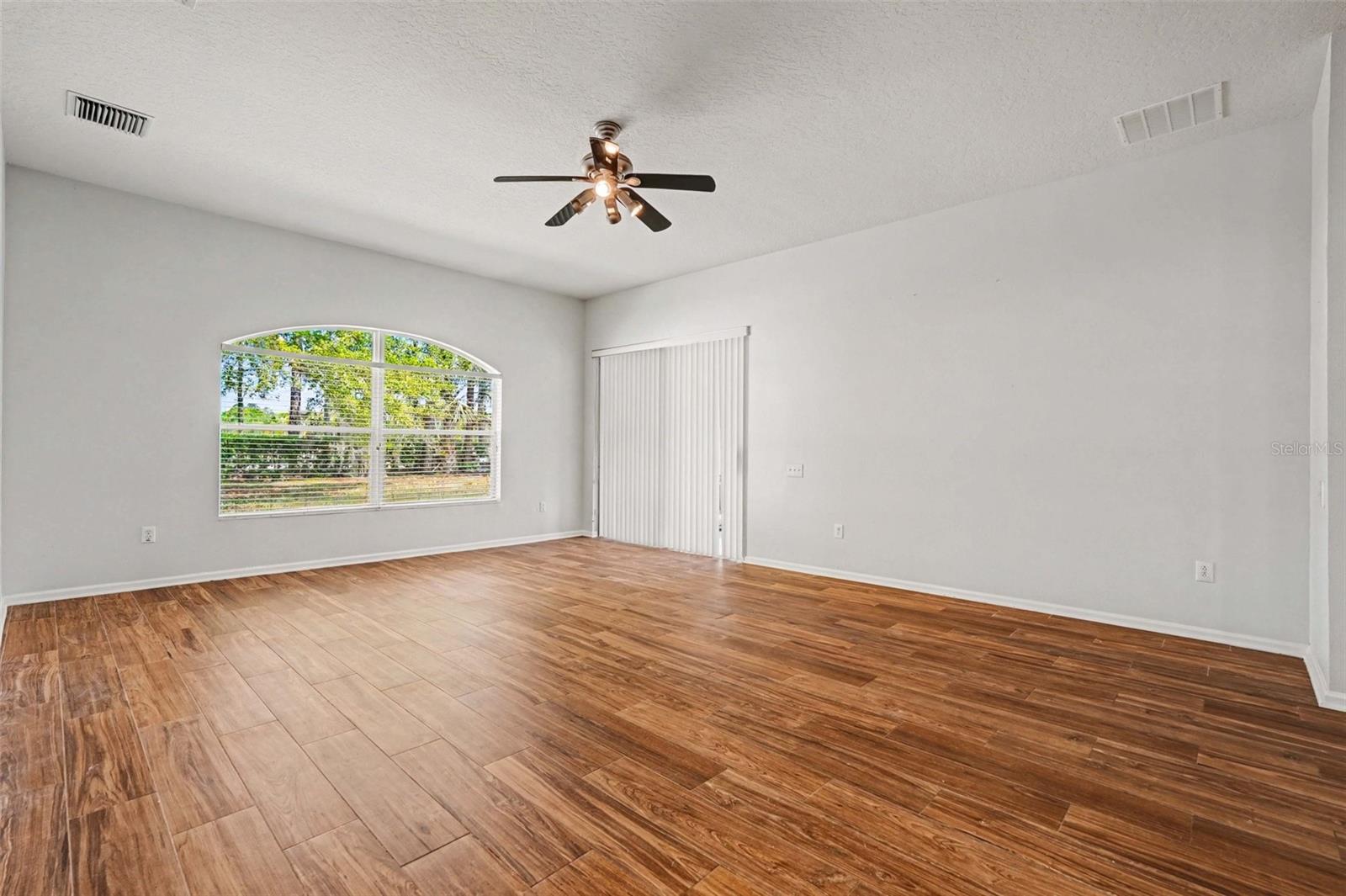 20835 RIVERFOREST DR — photo 19