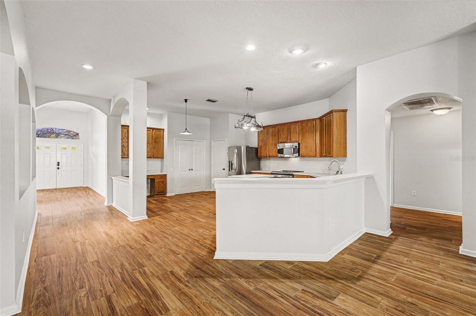 20835 RIVERFOREST DR — photo 16
