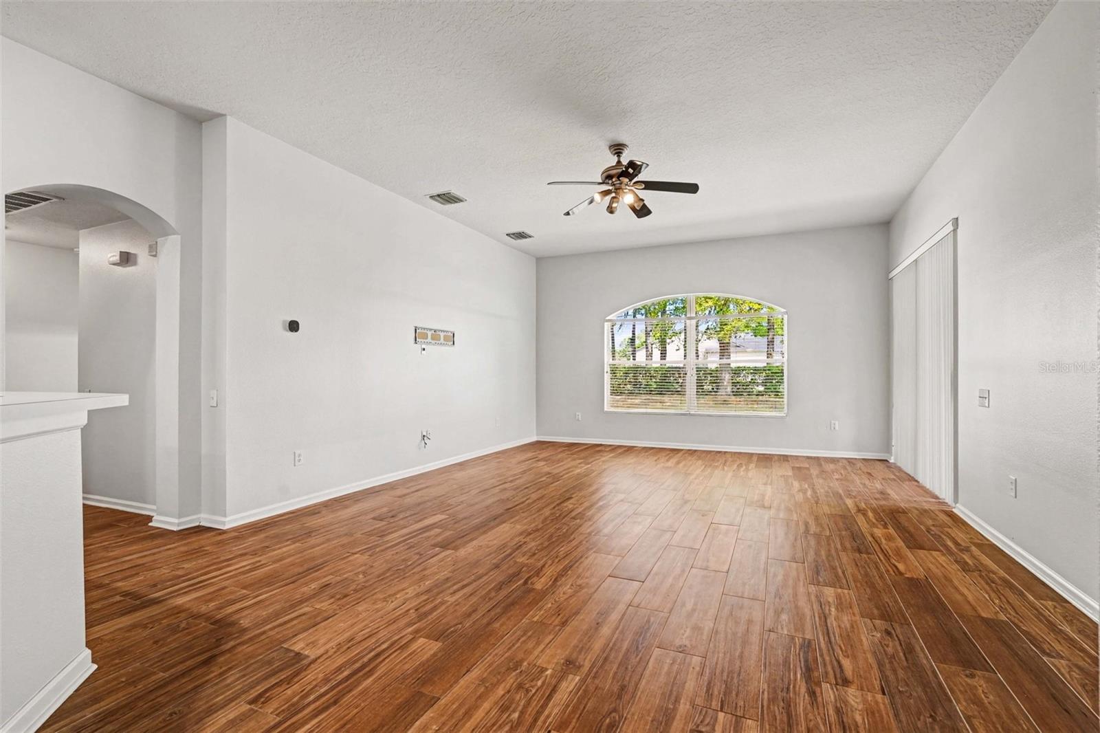 20835 RIVERFOREST DR — photo 18