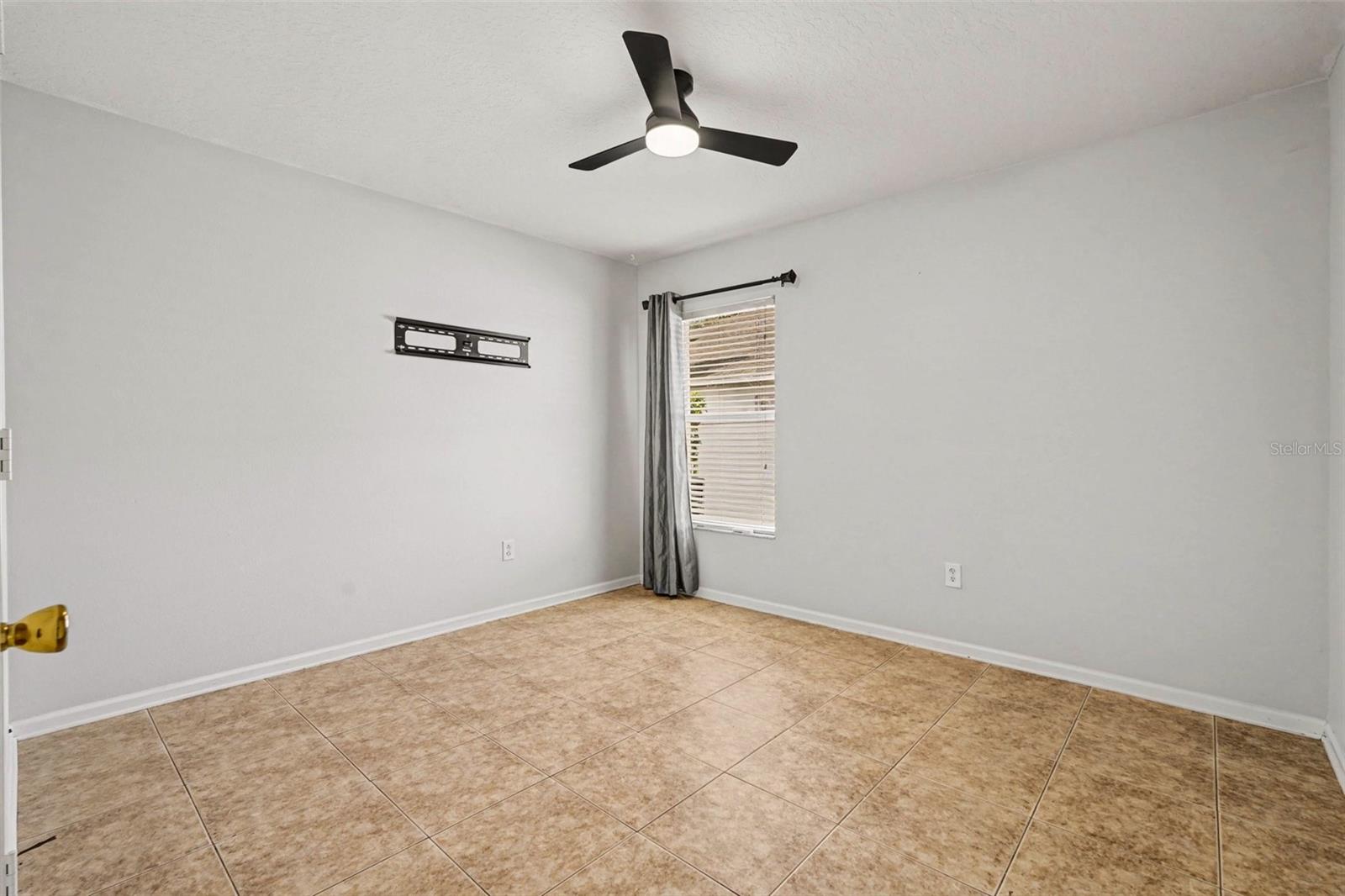 20835 RIVERFOREST DR — photo 29