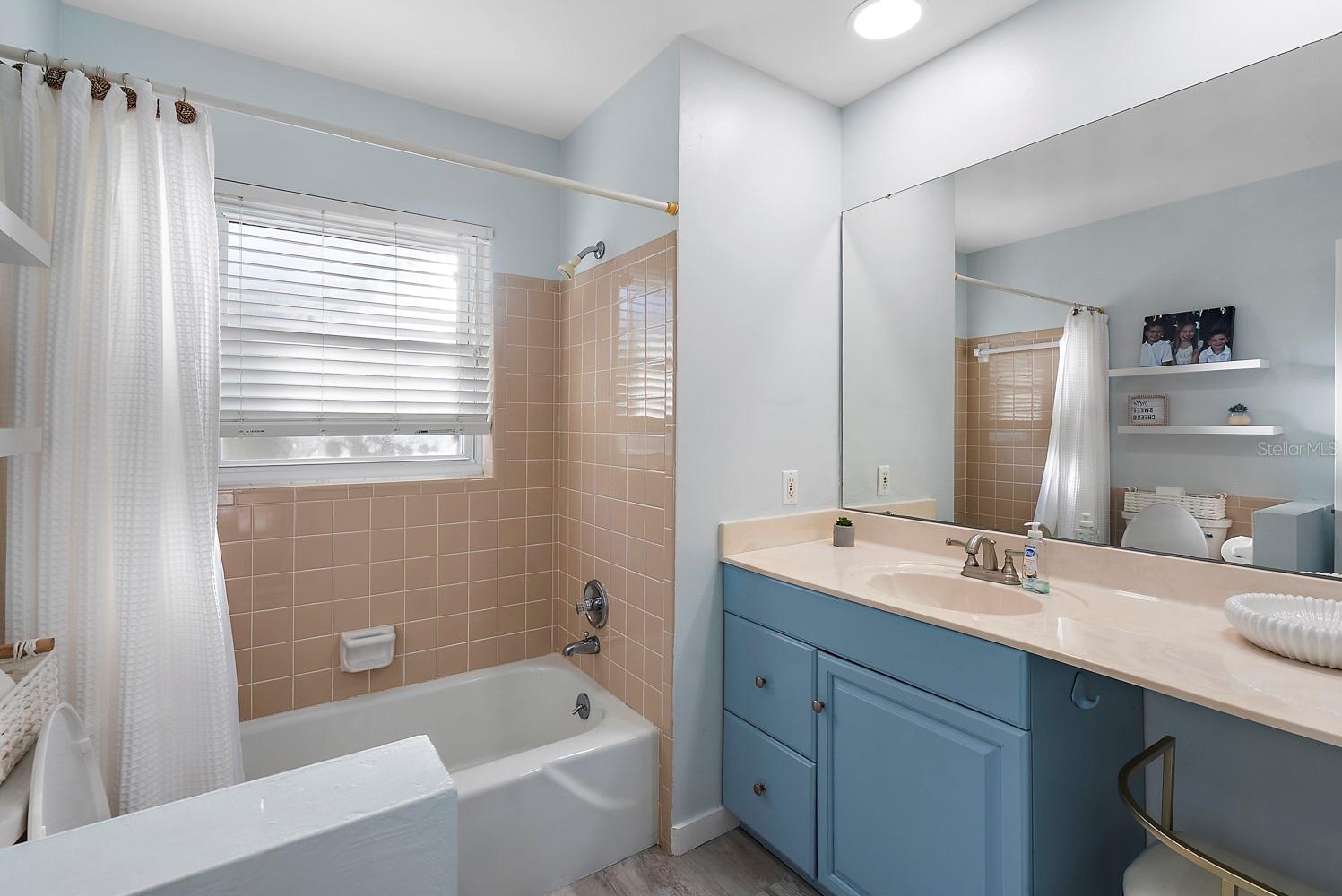 514 HARBOR DR S — photo 17