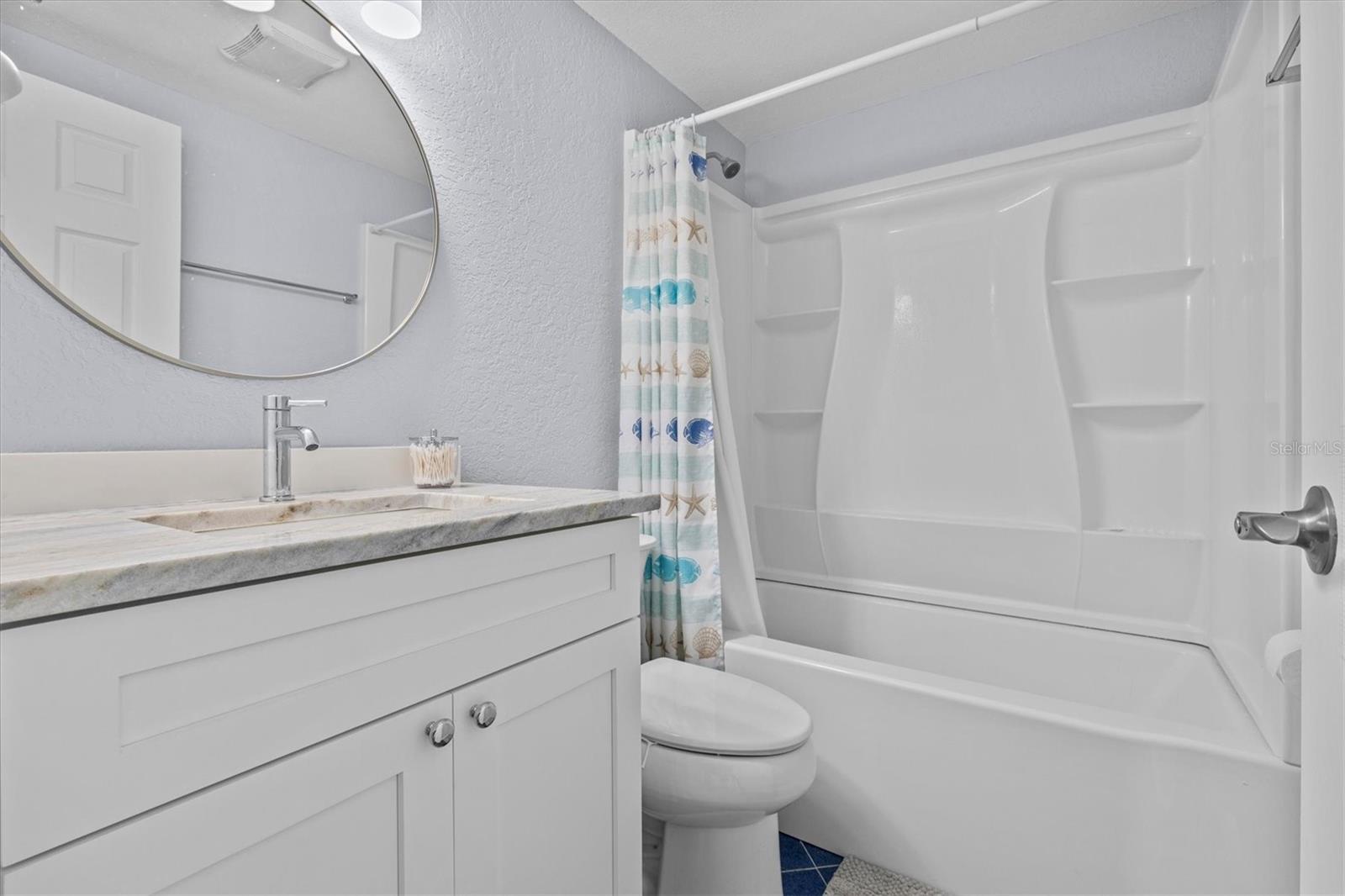13604 MARIA DR — photo 32