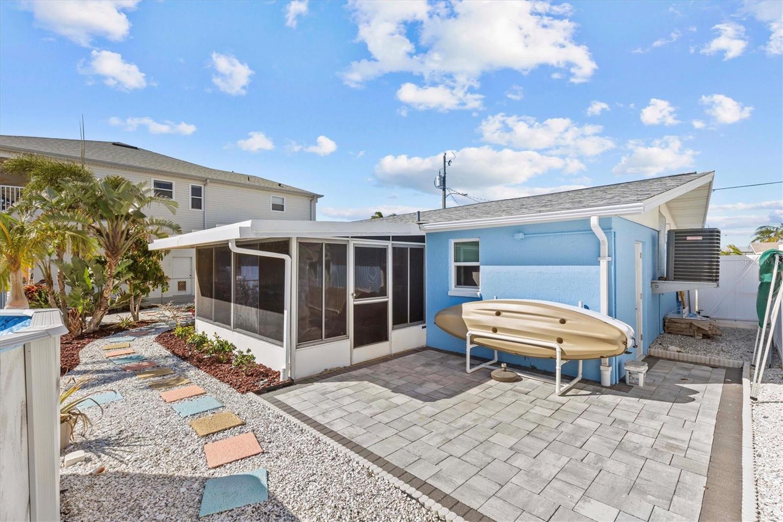 13604 MARIA DR — photo 39