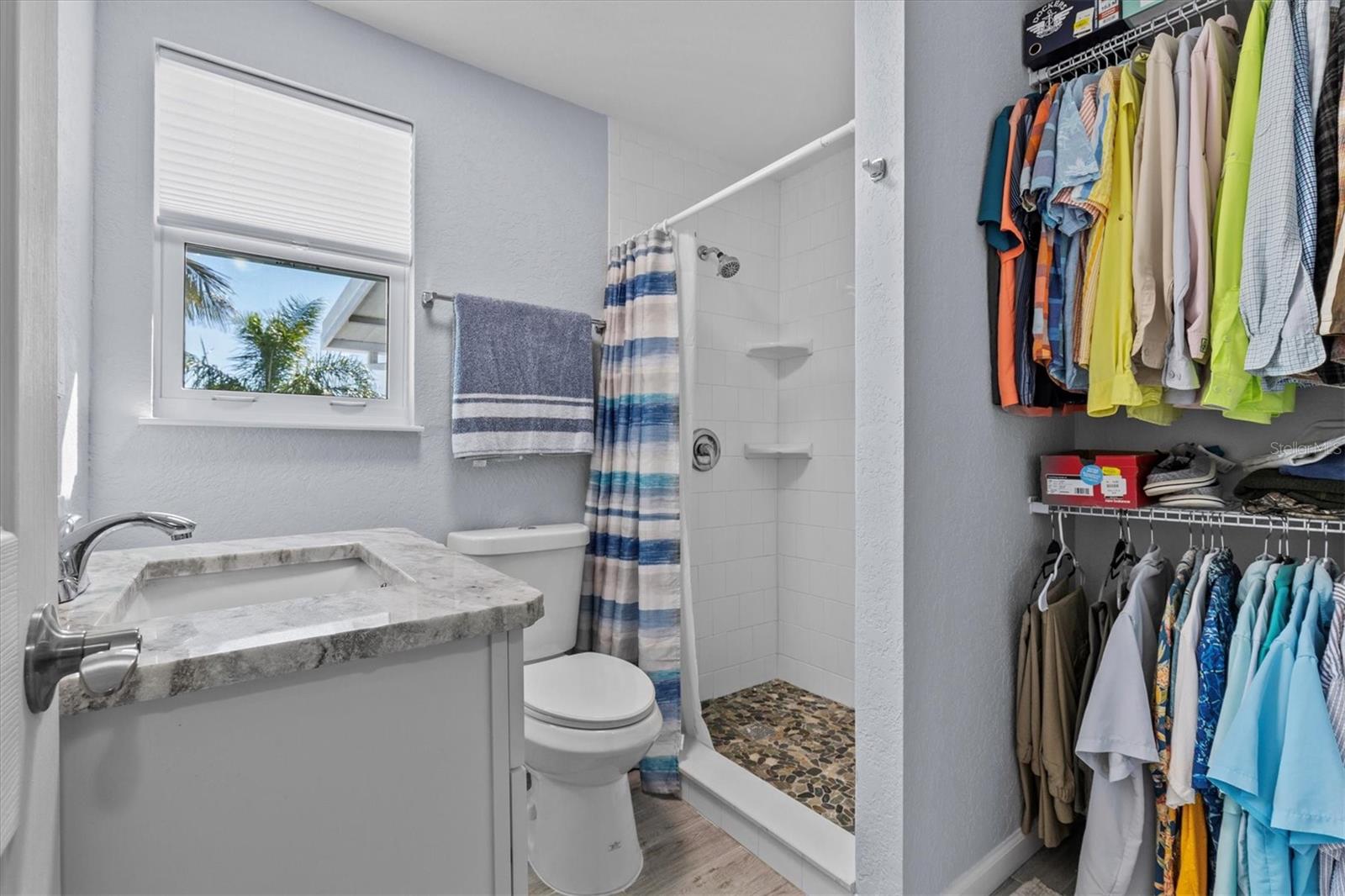 13604 MARIA DR — photo 35