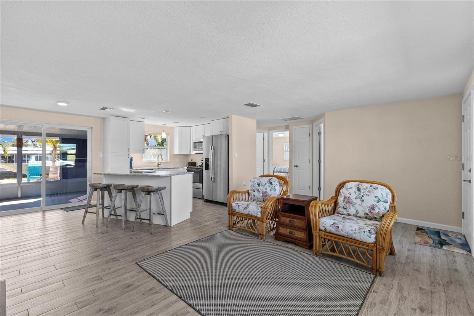 13604 MARIA DR — photo 22