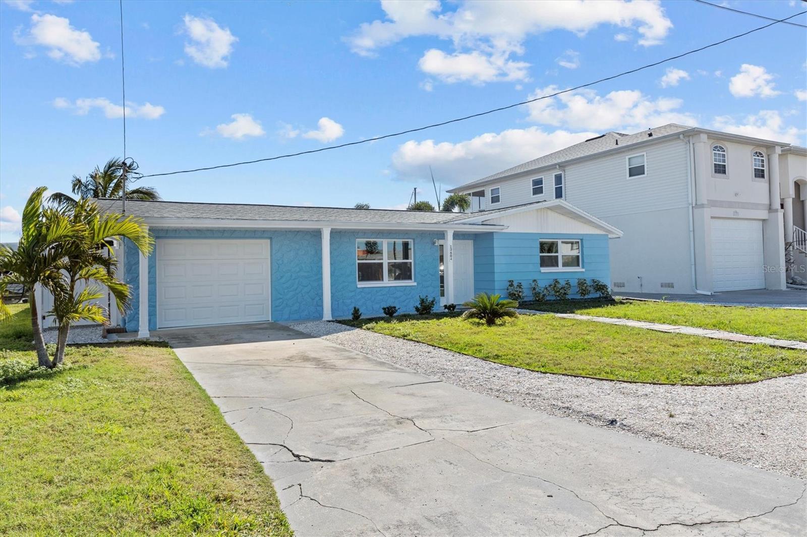13604 MARIA DR — photo 16