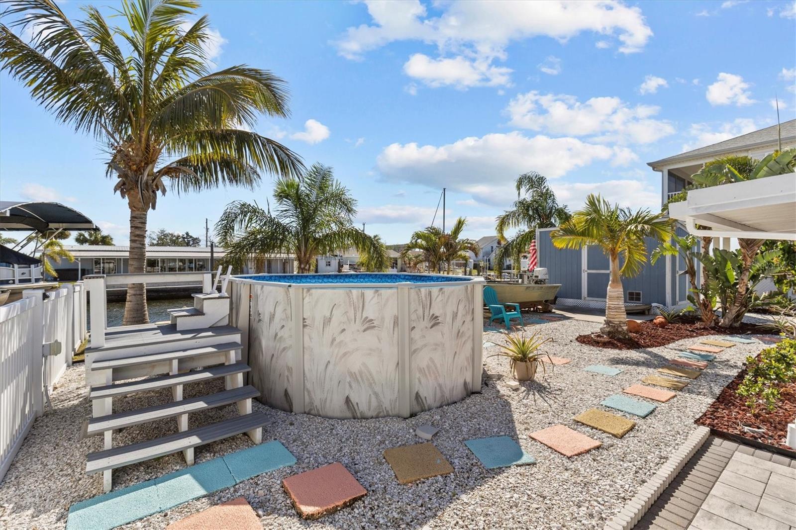 13604 MARIA DR — photo 4
