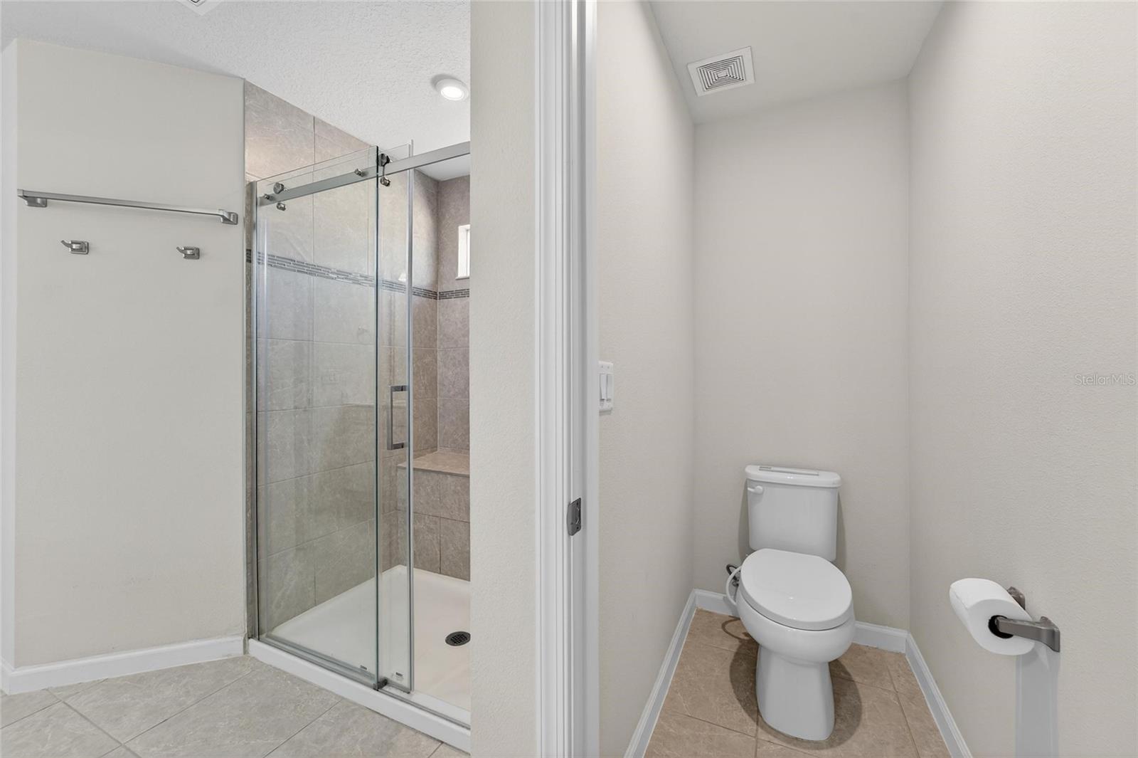 12273 BLUE PACIFIC DR — photo 35