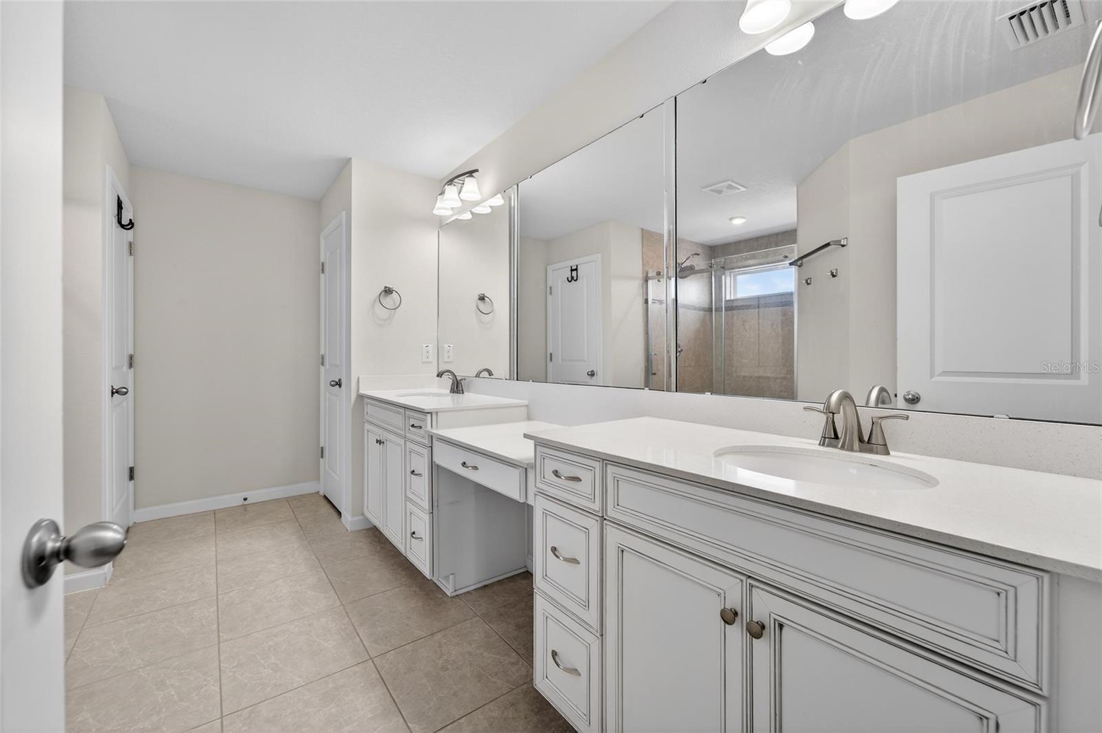 12273 BLUE PACIFIC DR — photo 32