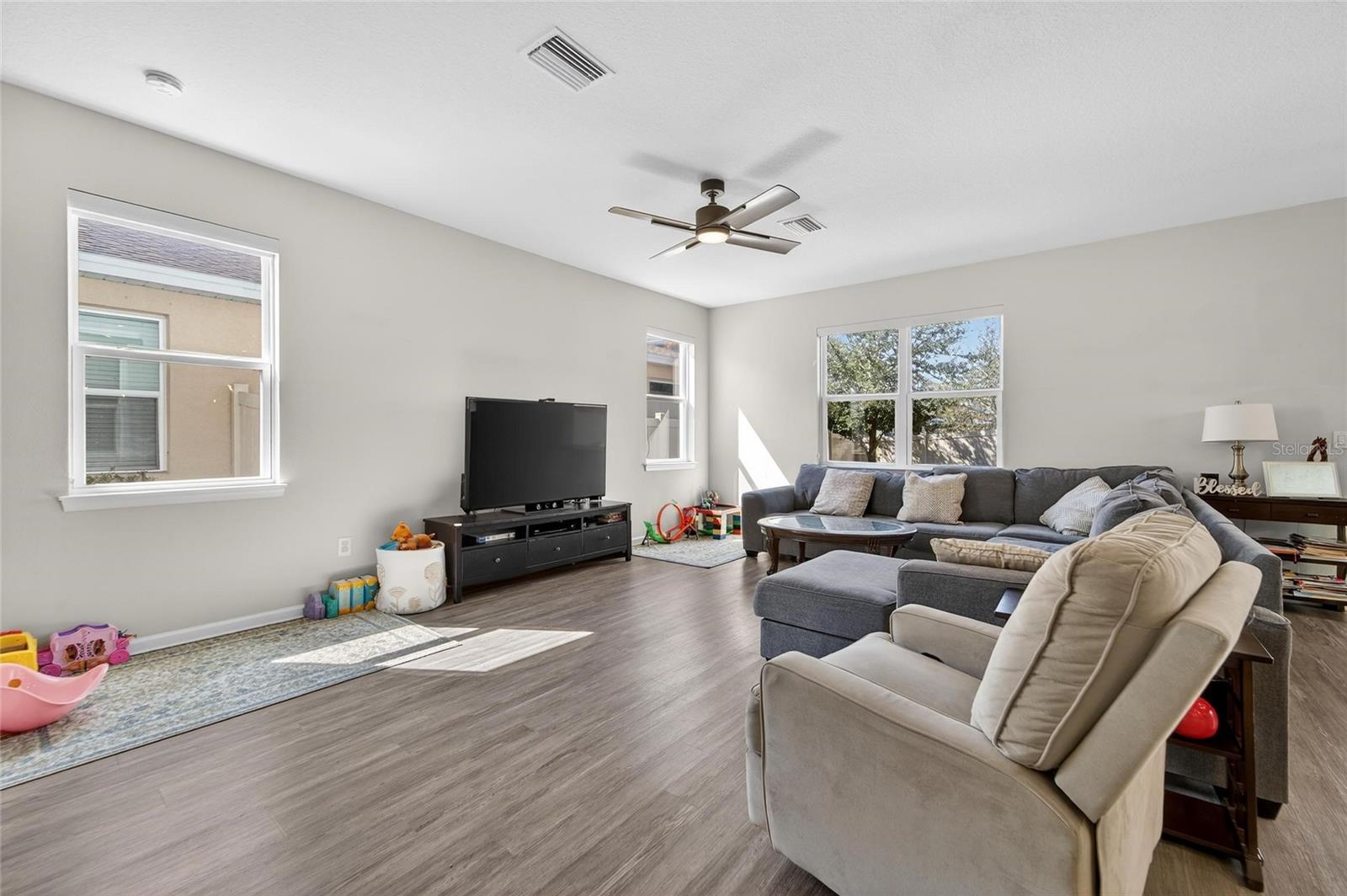 12273 BLUE PACIFIC DR — photo 15