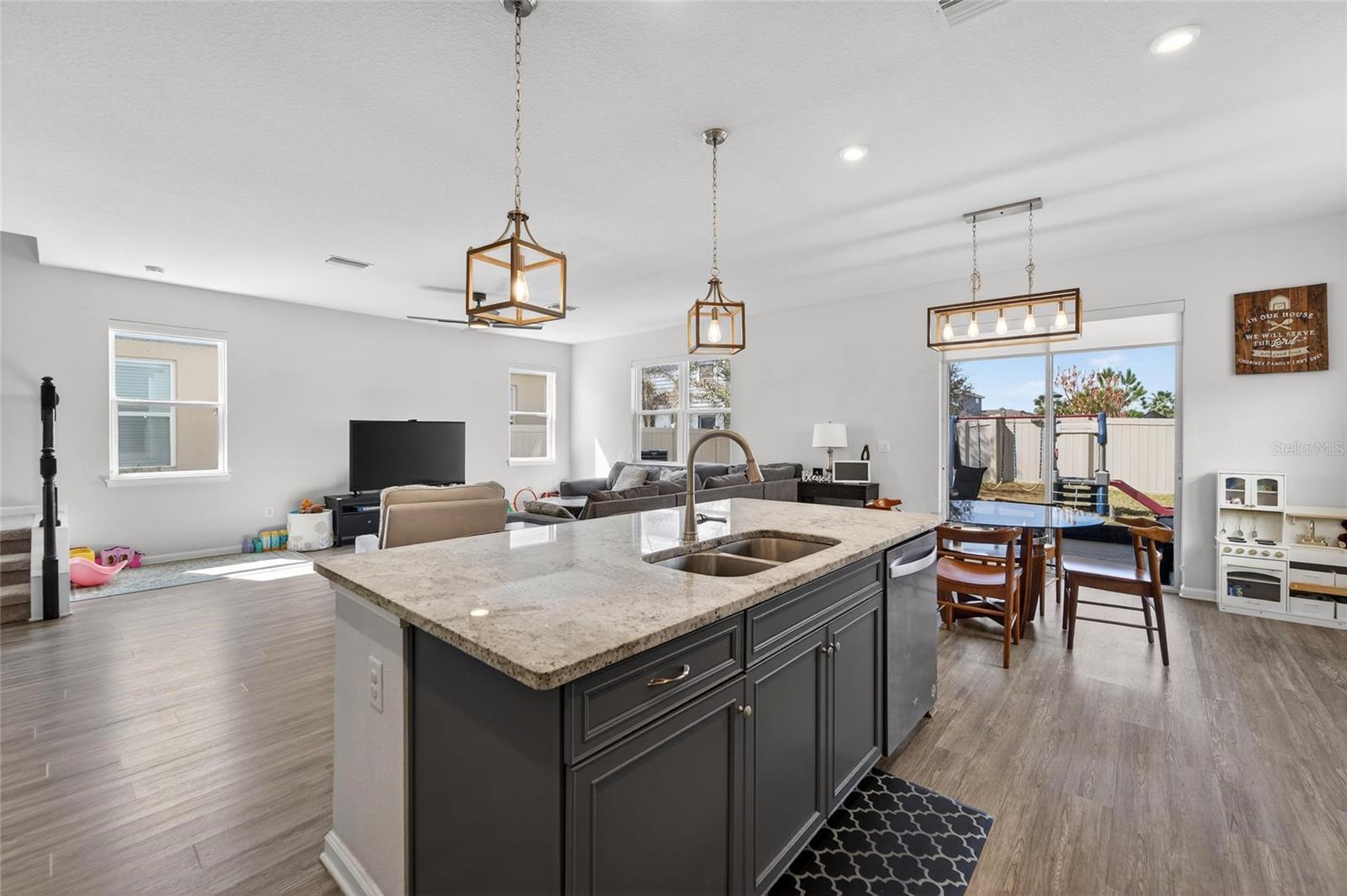 12273 BLUE PACIFIC DR — photo 21