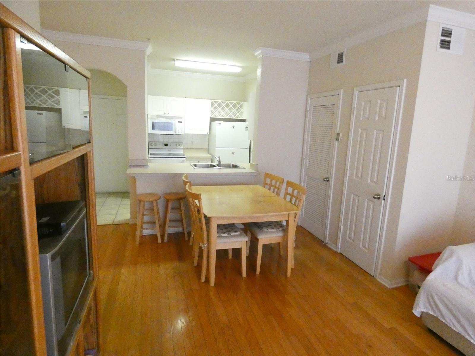 1216 S MISSOURI AVE #209 — photo 9