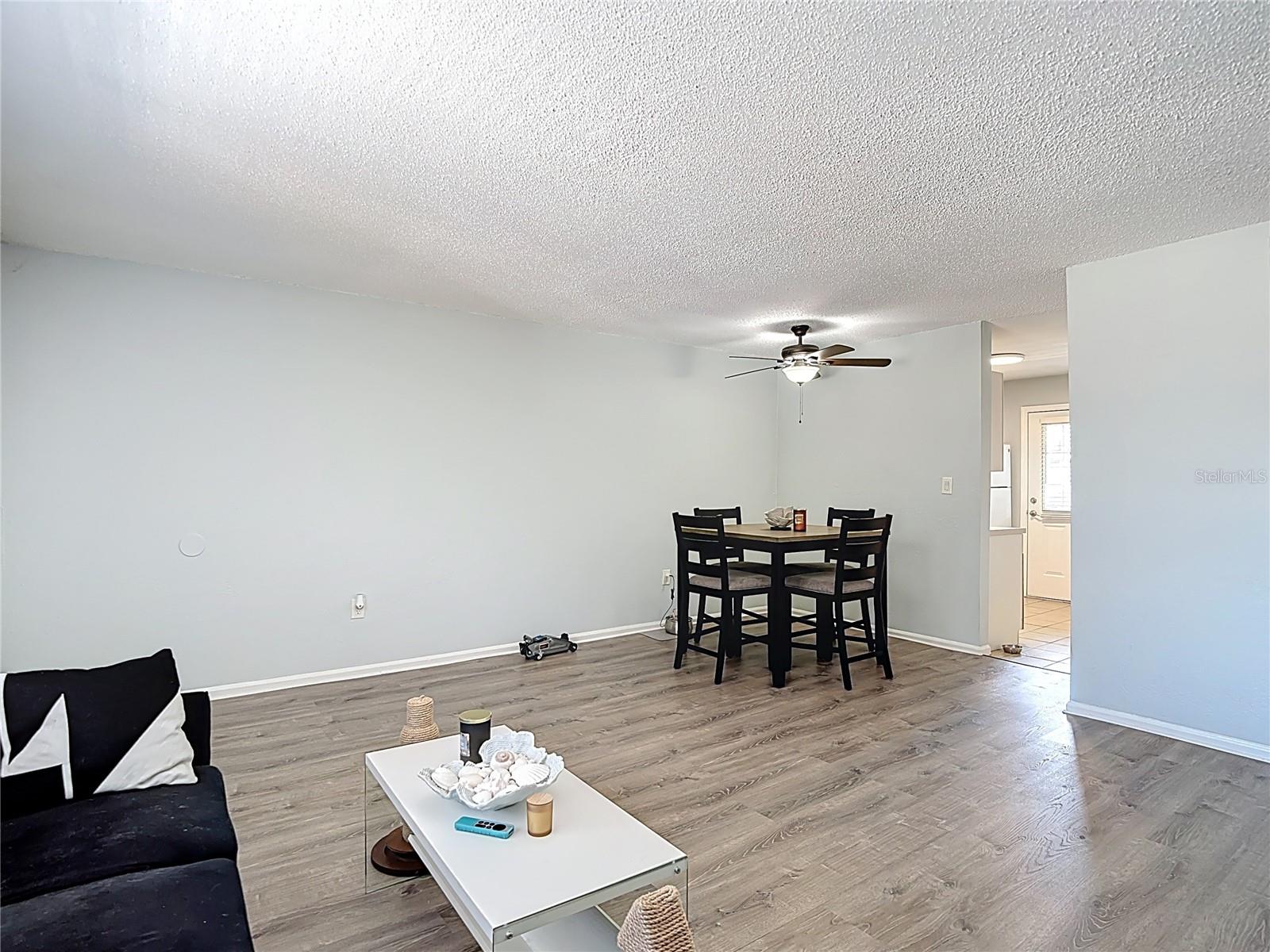 201 PINE VIOLET CT #201 — photo 3